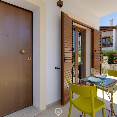 Lemon 2 - Terrace - Aircon Apartment
